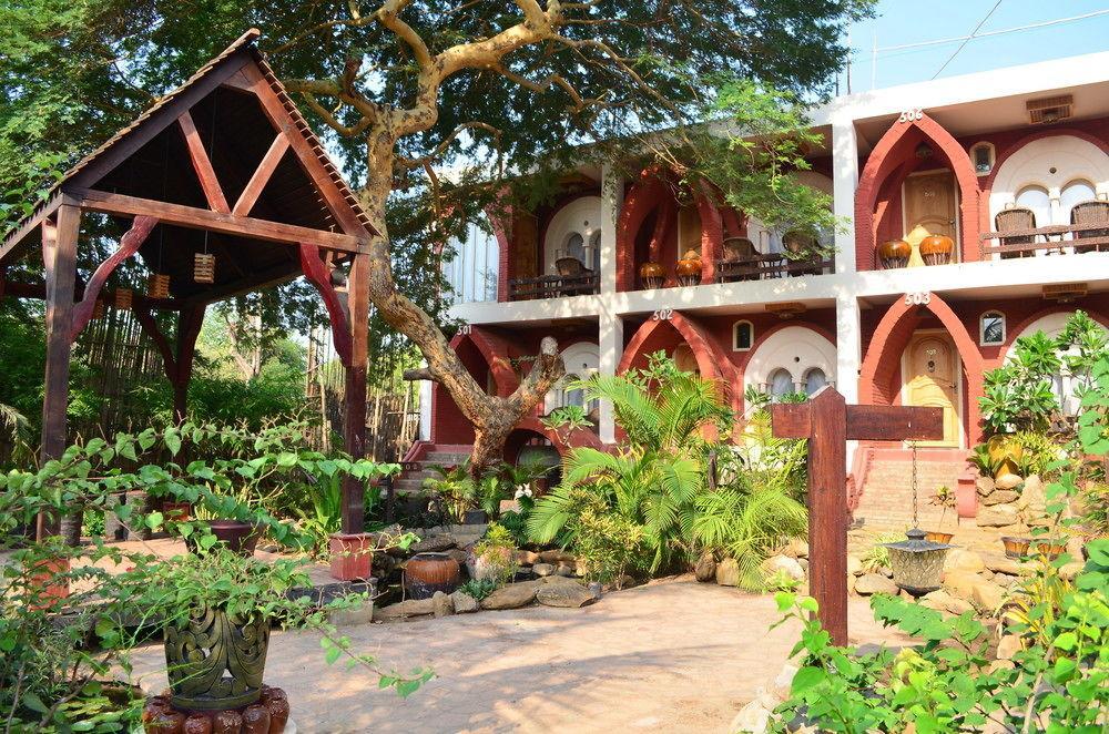 Kaday Aung Hotel Баган Екстериор снимка