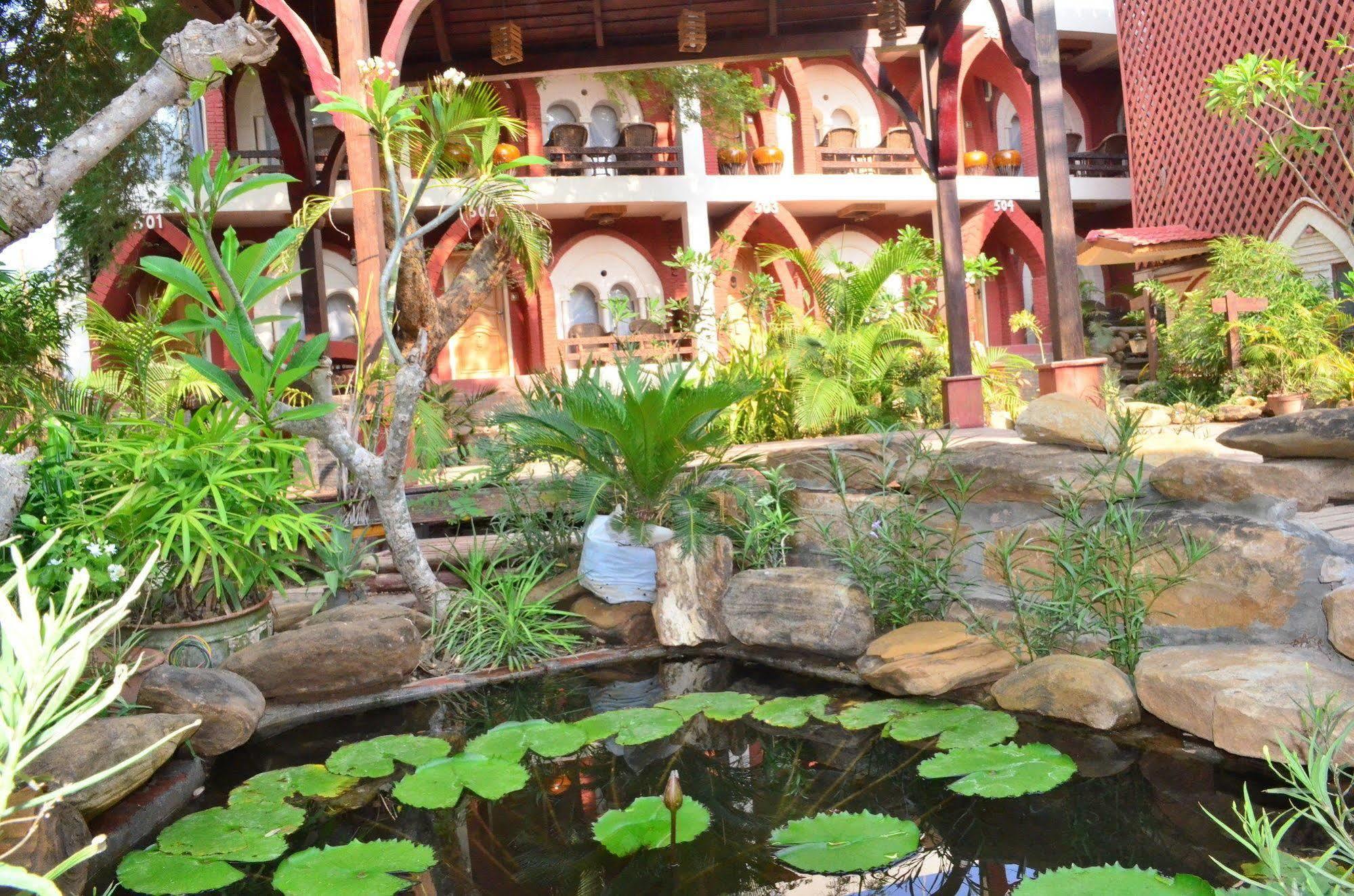 Kaday Aung Hotel Баган Екстериор снимка