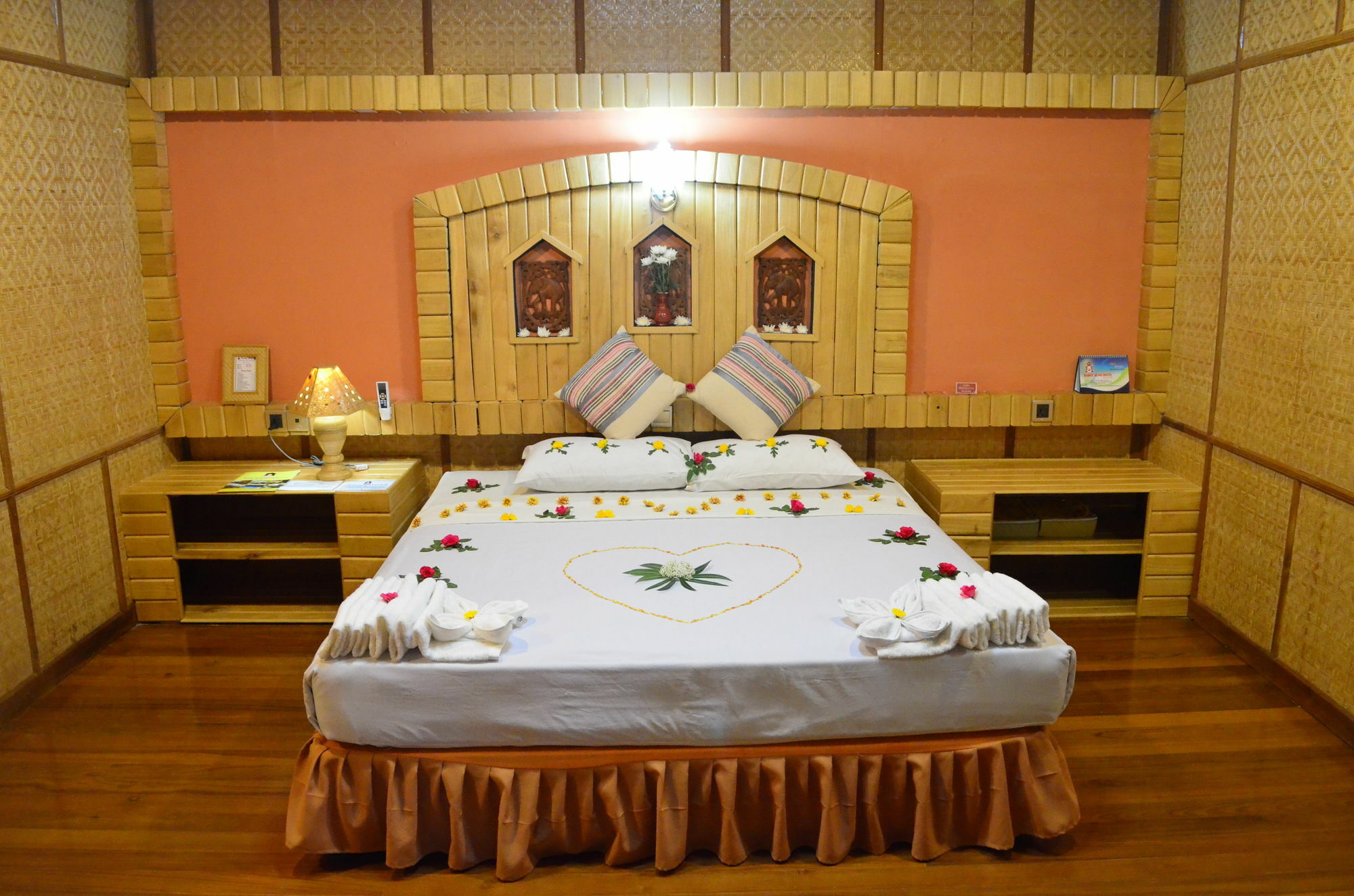 Kaday Aung Hotel Баган Екстериор снимка